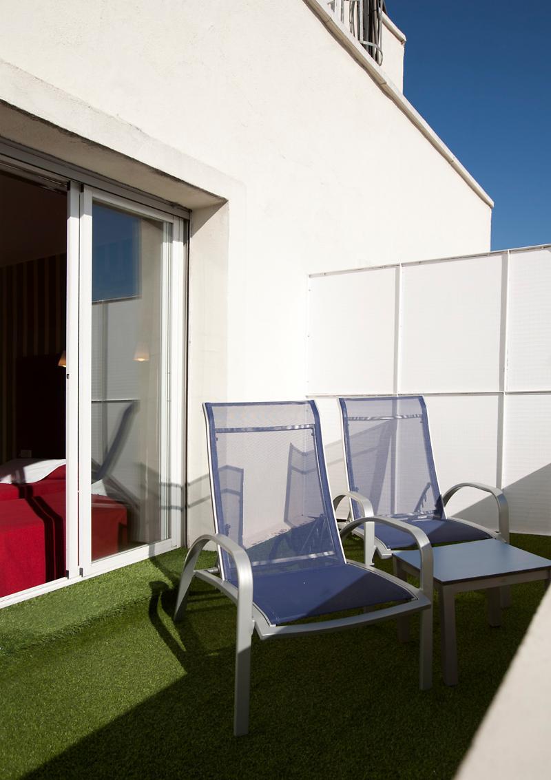 Hrc Hotel Madrid Exterior photo
