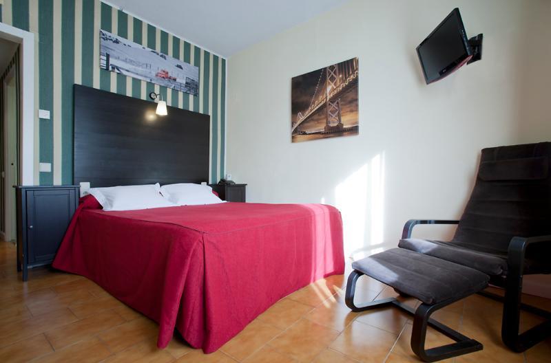 Hrc Hotel Madrid Exterior photo