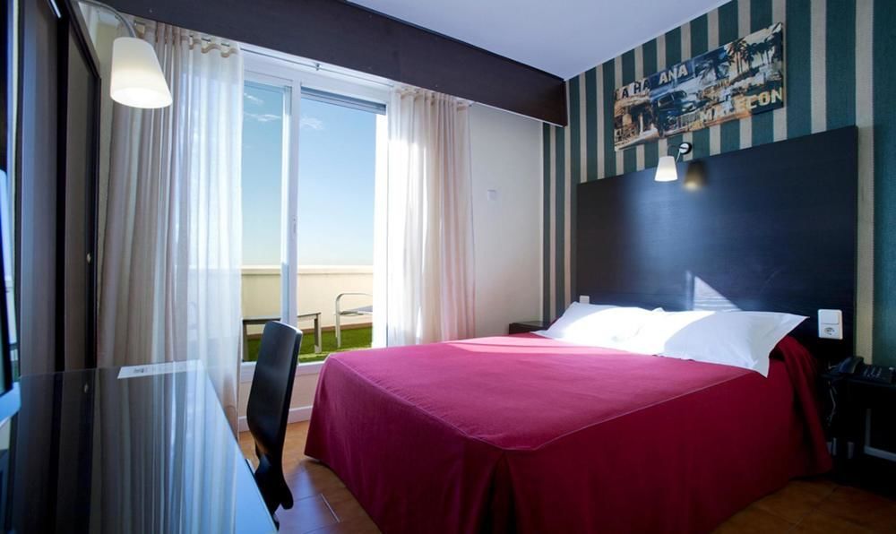 Hrc Hotel Madrid Room photo
