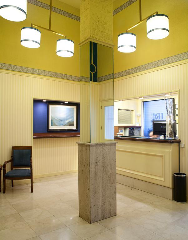 Hrc Hotel Madrid Exterior photo