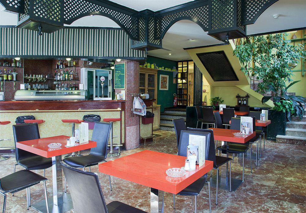 Hrc Hotel Madrid Exterior photo